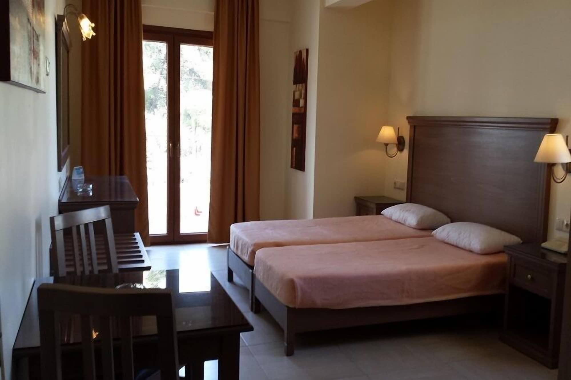 Maria Lambis Aparthotel Stalida Bagian luar foto