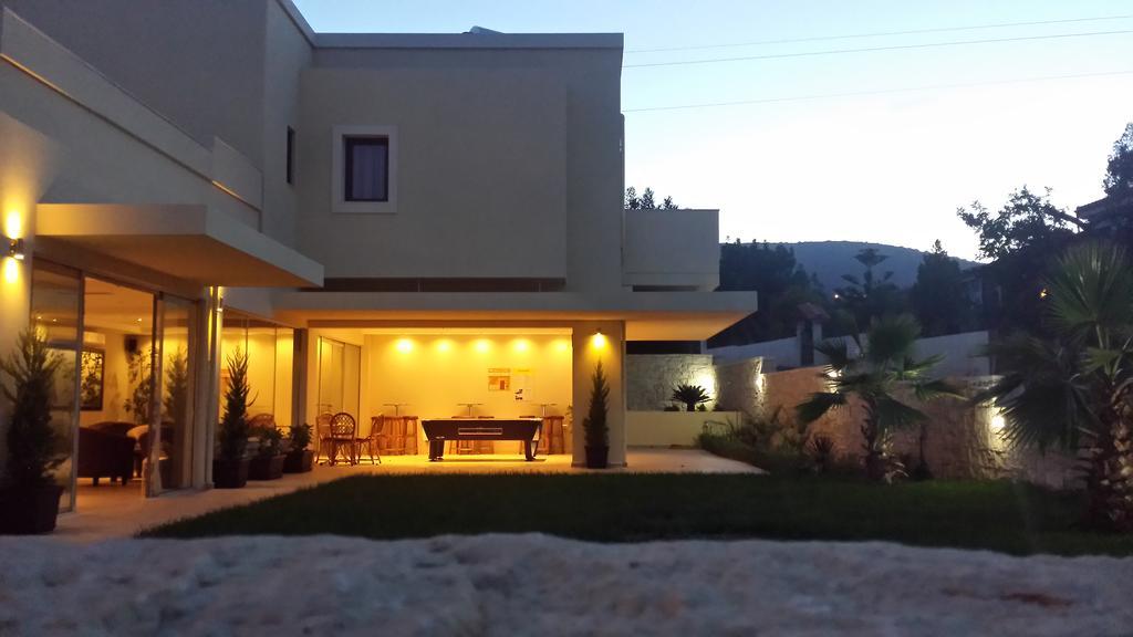 Maria Lambis Aparthotel Stalida Bagian luar foto
