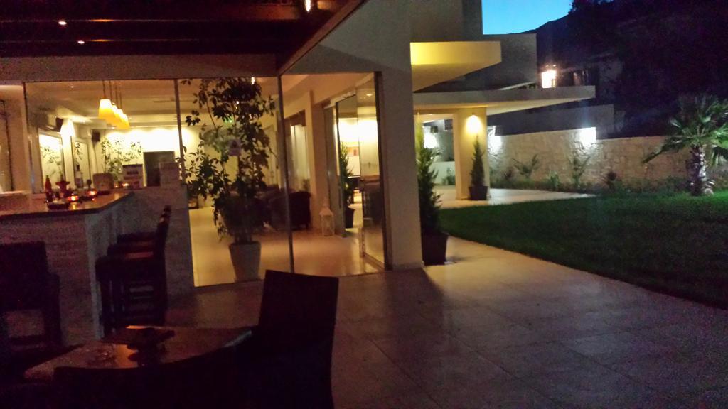 Maria Lambis Aparthotel Stalida Bagian luar foto